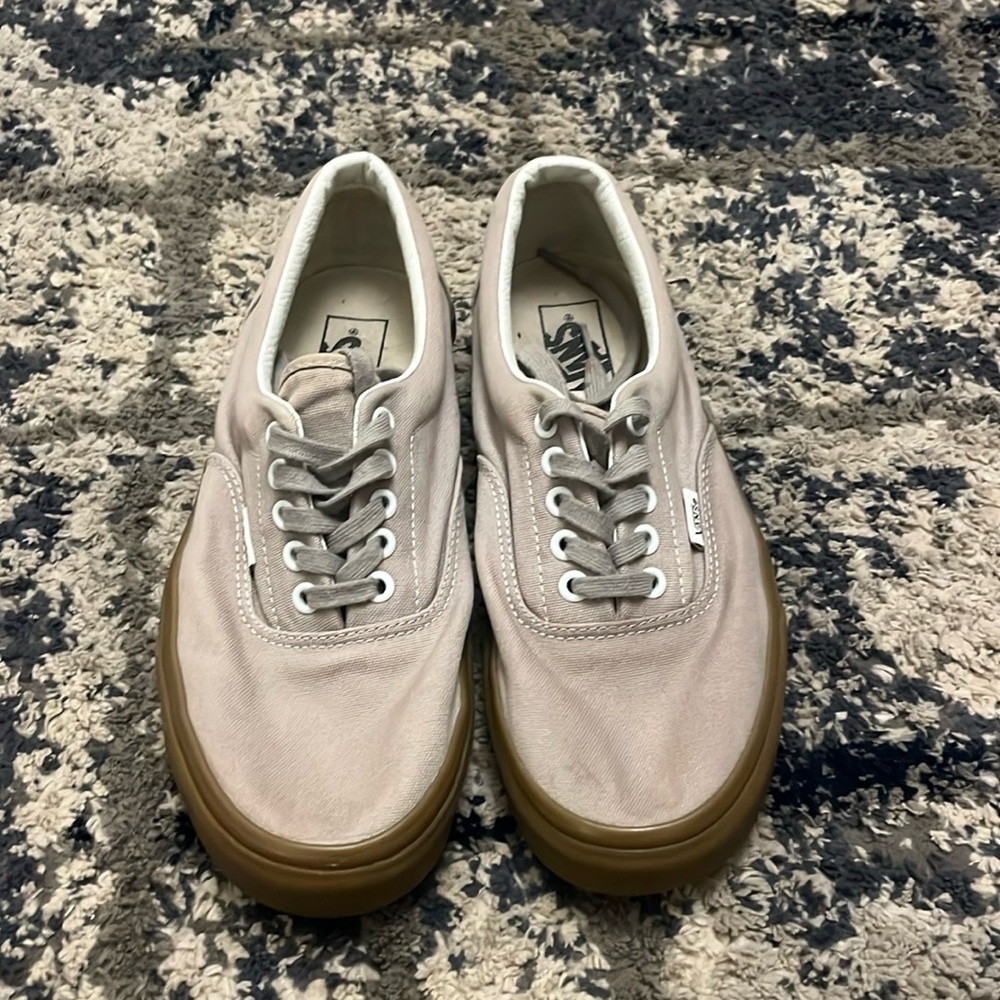 Gray vans with gum sole size 9